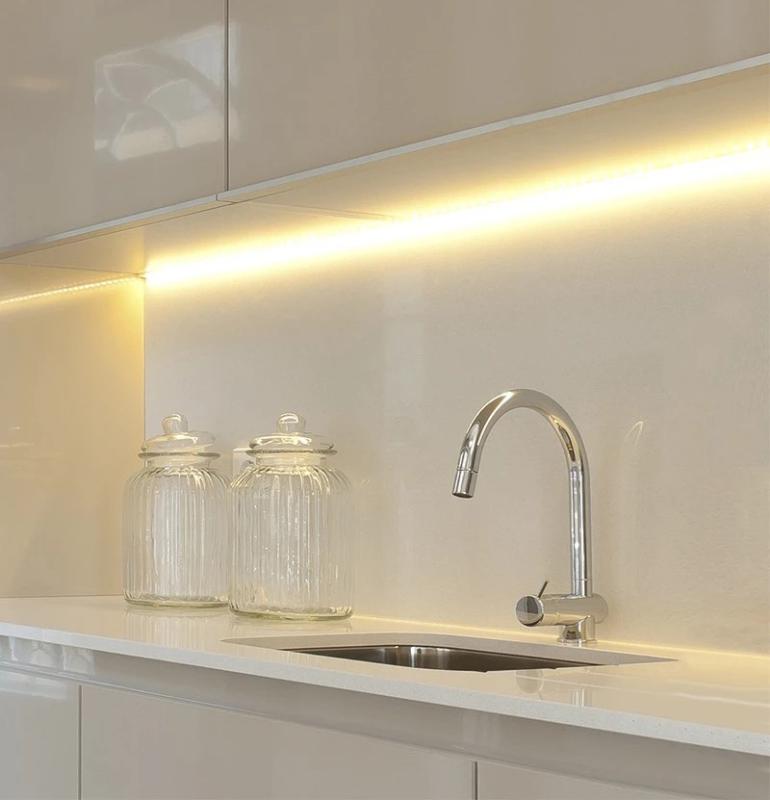 Waterevolution Flow köksblandare krom med utdragbar pip T15501