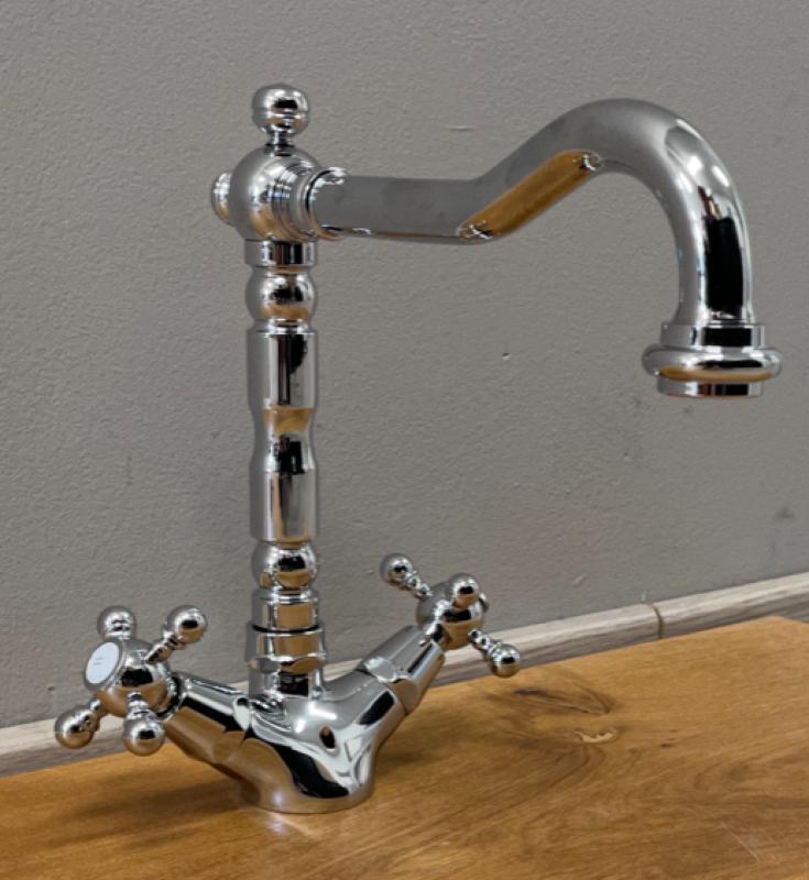 PB klassisk tvättställsblandare stjärnhandtag pip 18,5 cm Krom 1208854932