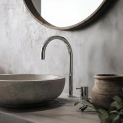 Waterevolution Flow 2-håls tvättställsblandare krom med låg U 200mm pip T1122U01