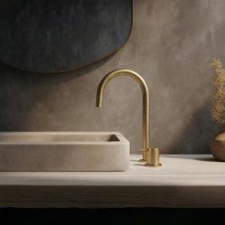 Waterrevolution Flow 2-håls tvättställsblandare borstad mässing med hög U 200mm pip T1122ULE