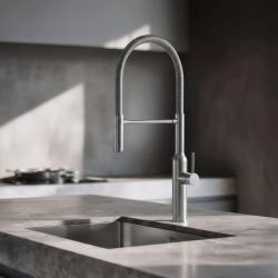 Quadri Stamford hög köksblandare med flexibel pip RVS 1208956080