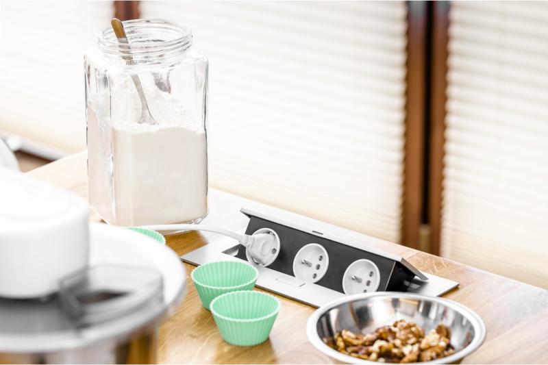 Rektangulärt infällt uttag 1208958683