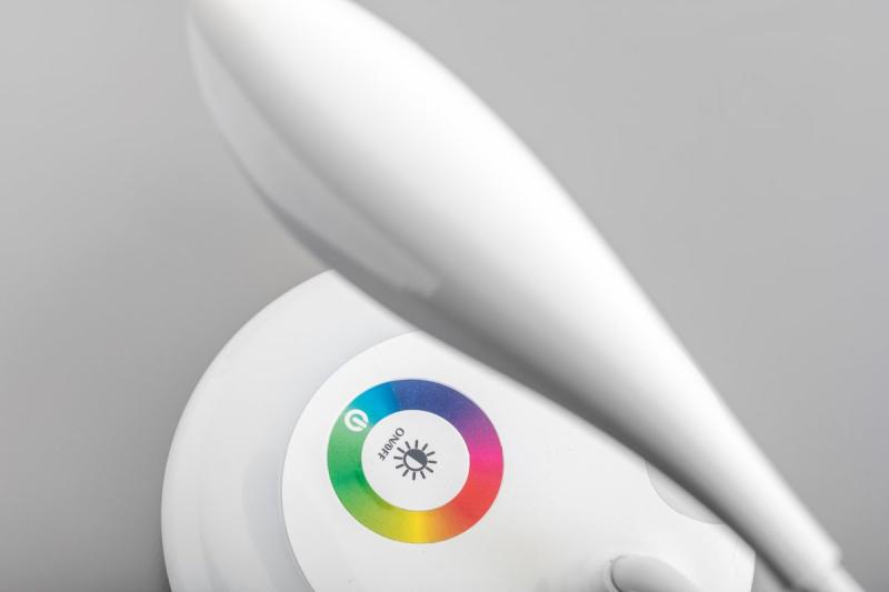 Här är den översatta texten till svenska:

Dekorationsbordslampa GALACTIC LED 5W 240lm 5V DC 4000K RGB bas USB-laddning vit kropp 1208962485