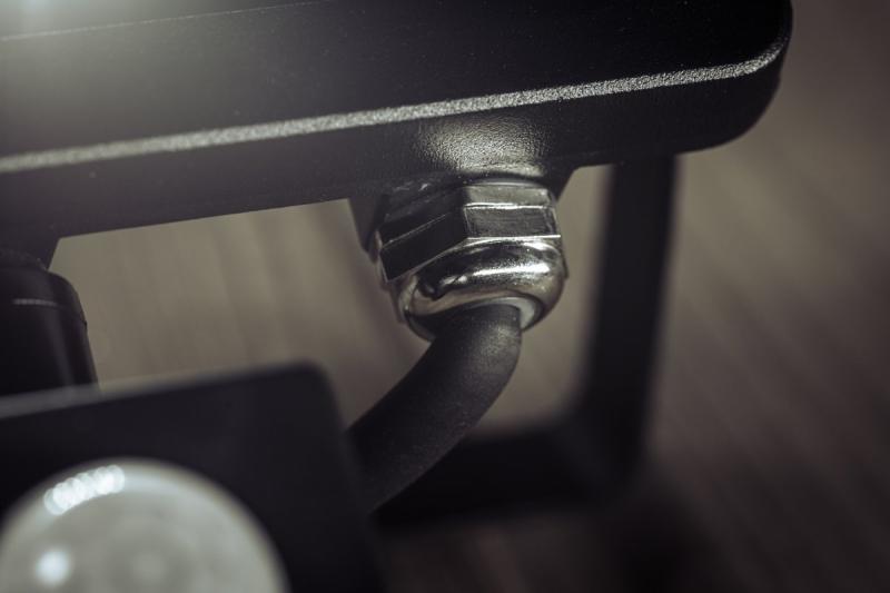 LED-strålkastare iNEXT med rörelsesensor 20 W 1600 lm, PF>0,9, RA>80, IP65, 120°, 6400 K, svart kropp 1208962859