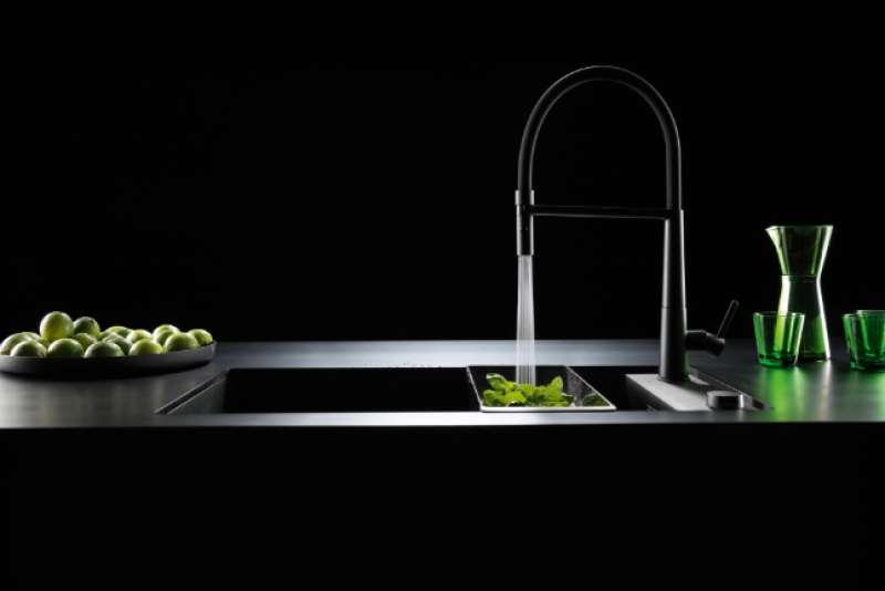 Franke Icon Enhandtags Köksblandare med Flexibel Handdusch, Svart 115.0690.598