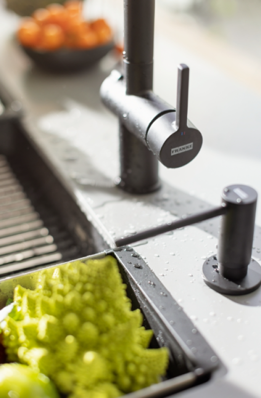 Franke Active Twist Enhandtag Blandare Svart med Utdragbar Utlopp och Integrerad Avfallshantering 115.0669.769