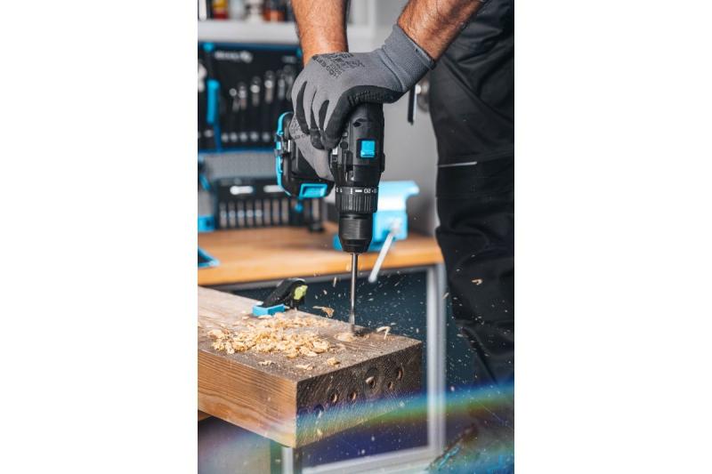 HÖGERT kraftfull sladdlös skruvdragare 18V för trä och metall.