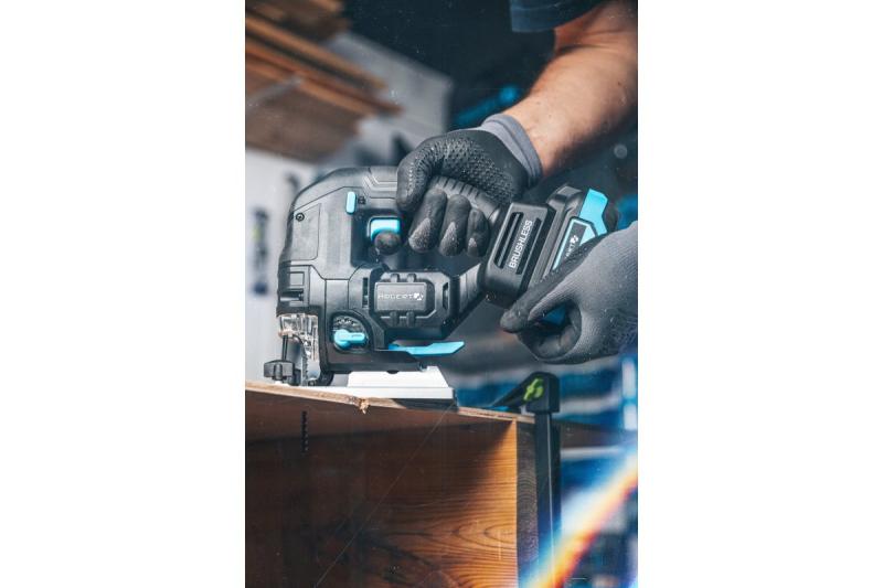 HÖGERT batteridriven sticksåg, 18V, vibrationsdämpande handtag - utan batteri.