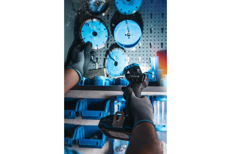 HÖGERT uppladdningsbar ficklampa 18V