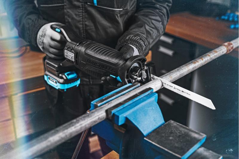 HÖGERT batteridriven tigersågset, 18V, borstlös, batteri, laddare, tillbehör