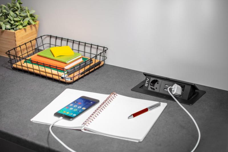 Skrivbordskabel SOFT 2x schuko-uttag, USB 2.1A, strömkabel med kontakt, svart