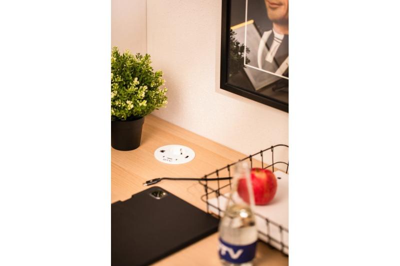 Möbeluttag RONDO, 1xSCHUKO, 1xUSB-A, 2xUSB-C, HDMI, RJ45-kabel 1,5 m, vit