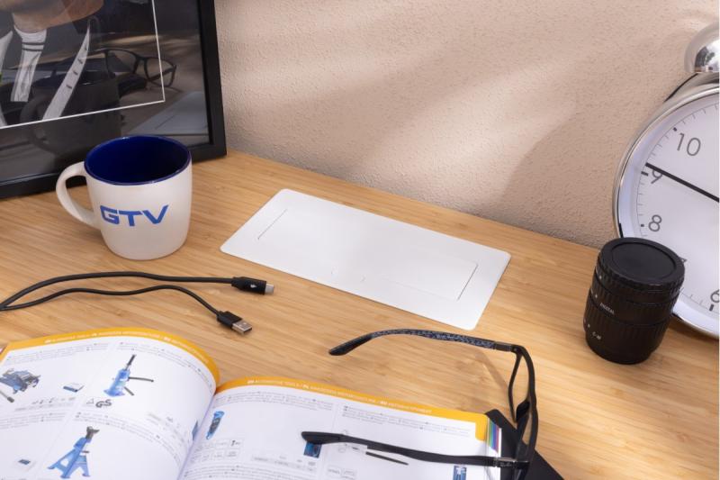 MULTISOFT Möbelsuttag 2x Uttag med Jordning, USB A+C, RJ45, Strömkabel med Stickkontakt, Vit