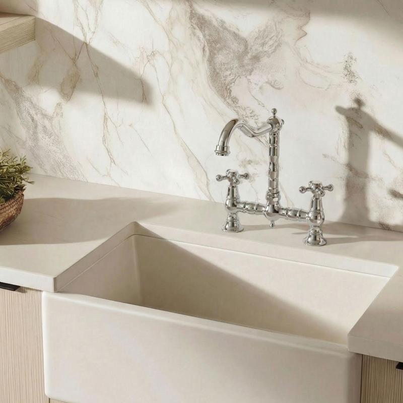 Aquanello Heritage Ascot Klassisk köksblandare i nostalgisk brodesign, krom med korshandtag, CR-4001-HA